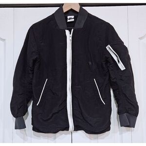 NIKE Sporty Windbreaker w/ Arm Zipper Pocket Size Kid Large